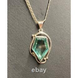 925 Sterling Silver And Green Art Glass Pendant Necklace Sky