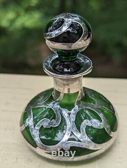 ART NOUVEAU 1900's GREEN ART GLASS 3.25 PERFUME BOTTLE STERLING SILVER OVERLAY