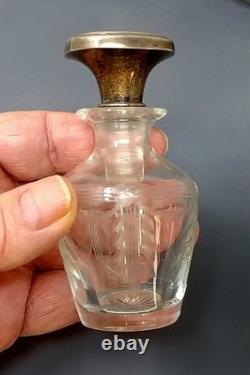 Antique Gorham Sterling Silver Etched Glass 3-Piece Vanity Set Circa 1910 Antique Gorham Sterling Silver Etched Glass 3-Piece Vanity Set Circa 1910