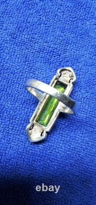 Antique Victorian Sterling Silver Ring Size 8 Green Glass Baguette &