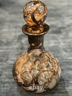 Beautiful Antique Glass/Sterling Silver Overlay Perfume Vanity Bottle w /Stopper