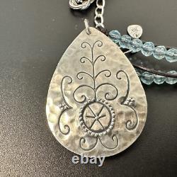 Beautiful Estate Sterling Silver Blue Glass Spiral Teardrop Pendant Necklace 18