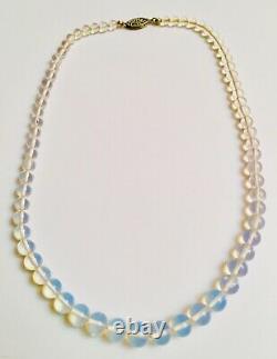 Gorgeous Art Deco Petite Ladies Opaline Saphiret Glass Bead Necklace 14.5