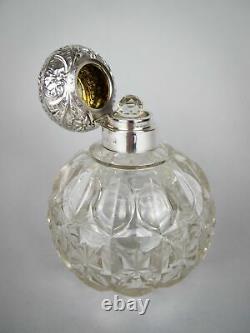 Large Sterling Silver & Cut Glass Scent Bottle by William Hutton & Sons, 1902