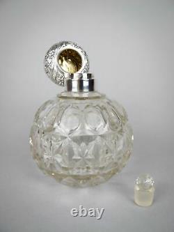 Large Sterling Silver & Cut Glass Scent Bottle by William Hutton & Sons, 1902