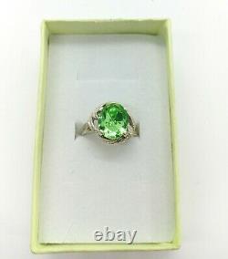 Sterling Uranium Glass Green Faceted Oval Ring 925 Silver Vaseline Glass