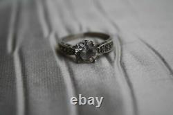 Vintage 925 Silver Ring with Quartz Glass Stone