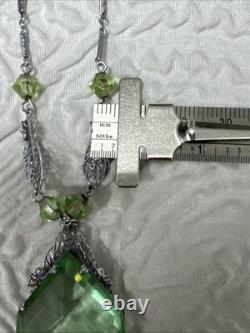 Vintage Art Deco Uranium Green Glass Sterling Silver intricate filigree Necklace