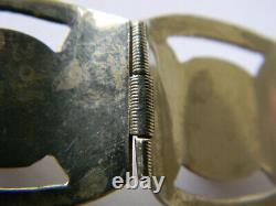 Vintage Mexico Embossed Sterling Silver Dragons Breath Glass Panel Bracelet