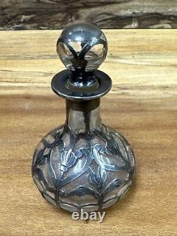 Vintage Sterling Silver Overlay Glass Perfume Bottle T740