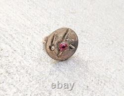 Vintage Sterling Silver Ring Pink Glass Size 7.5 Avant Garde Modern 9.4g. 925